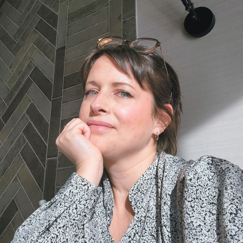 Anaïs, travel planner au Havre, à l’écoute et attentive aux envies de ses voyageurs